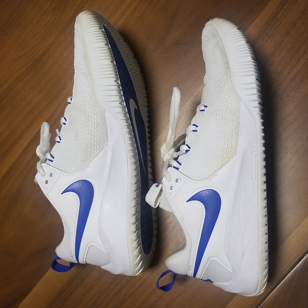 Nike zoom volleyball sneakers